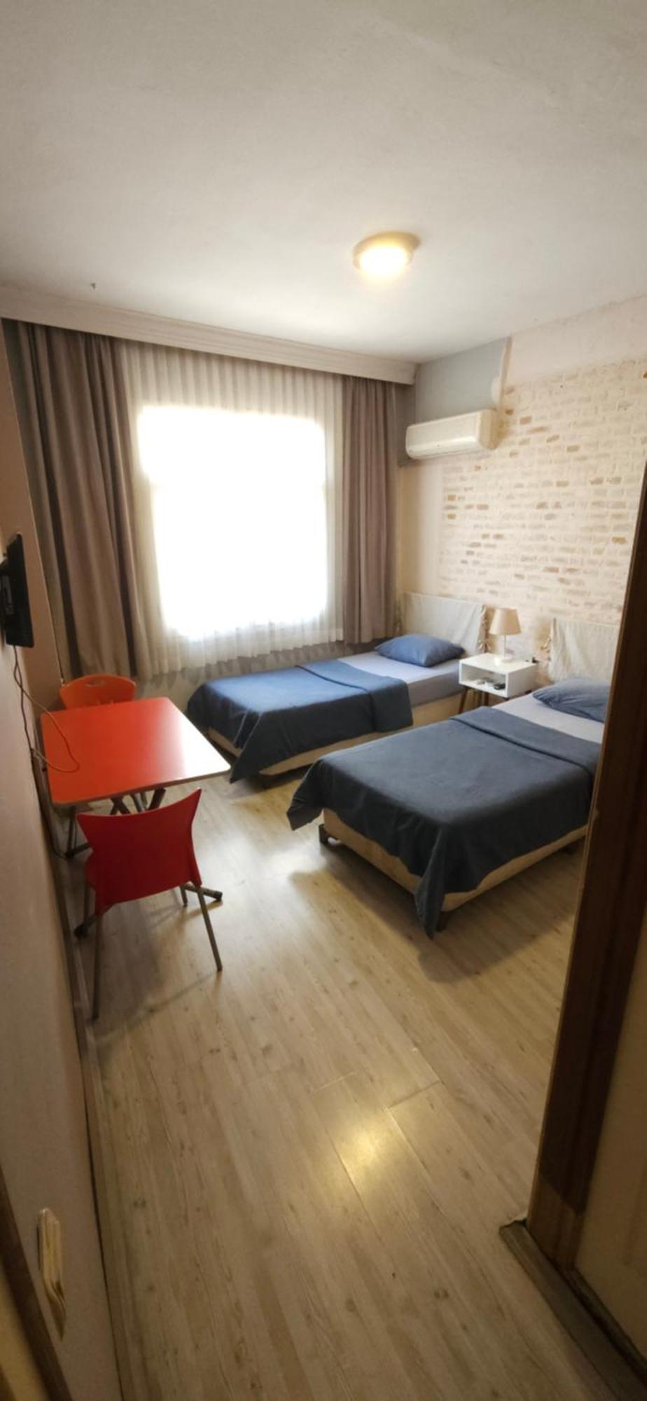 Uenver Hotel 阿达纳 外观 照片